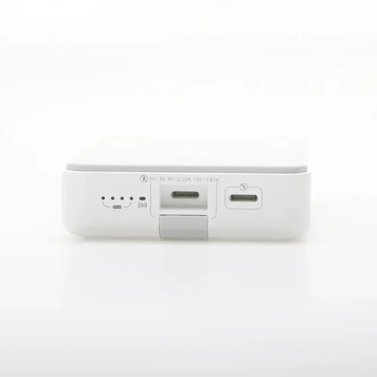 پاوربانک وایرلس PD و فست شارژ Romoss 18W 10000mAh مدل WMS10-121-1133H - سفید (گارانتی متین)